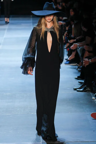 Look 52